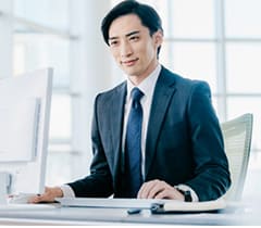 社員で働く